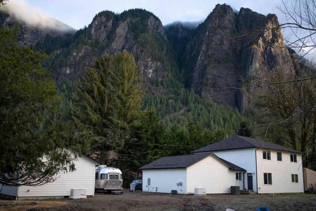 Si View Apartment North Bend Exterior photo